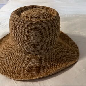 Aritzia little moon raffia sunhat